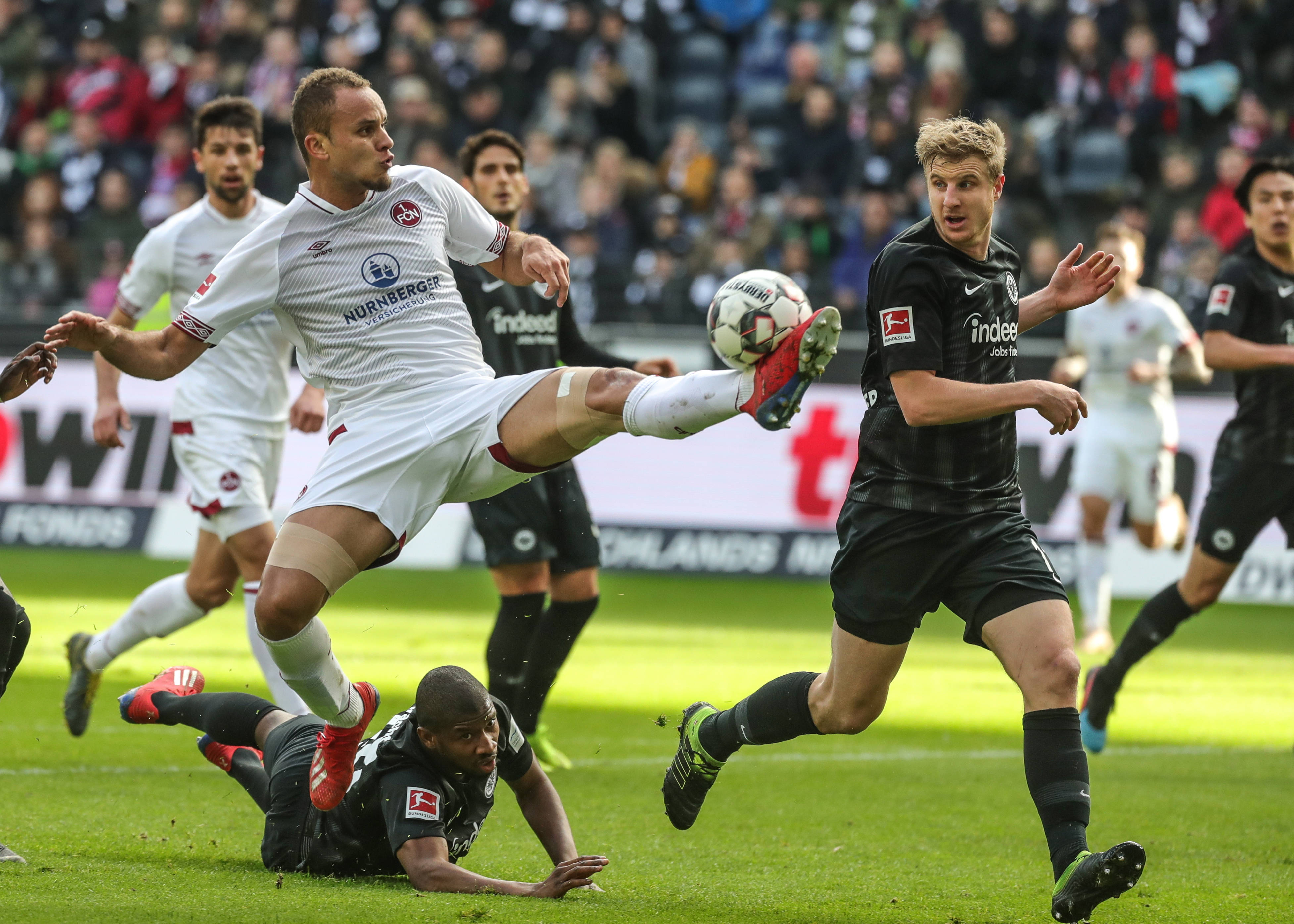 文班亚马替补21+6马刺战胜凯尔特人，福克斯21+9+6布朗27+8+7