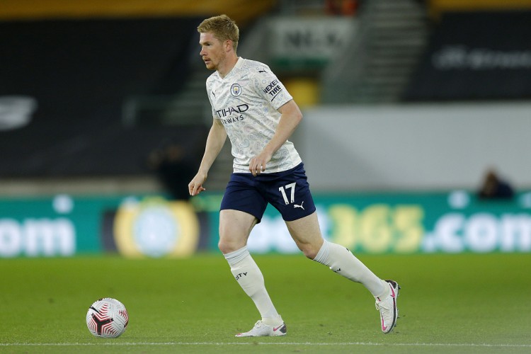 《最终幻想15》删减内容曝光：诺克提斯情绪崩溃 殴打帝国士兵！