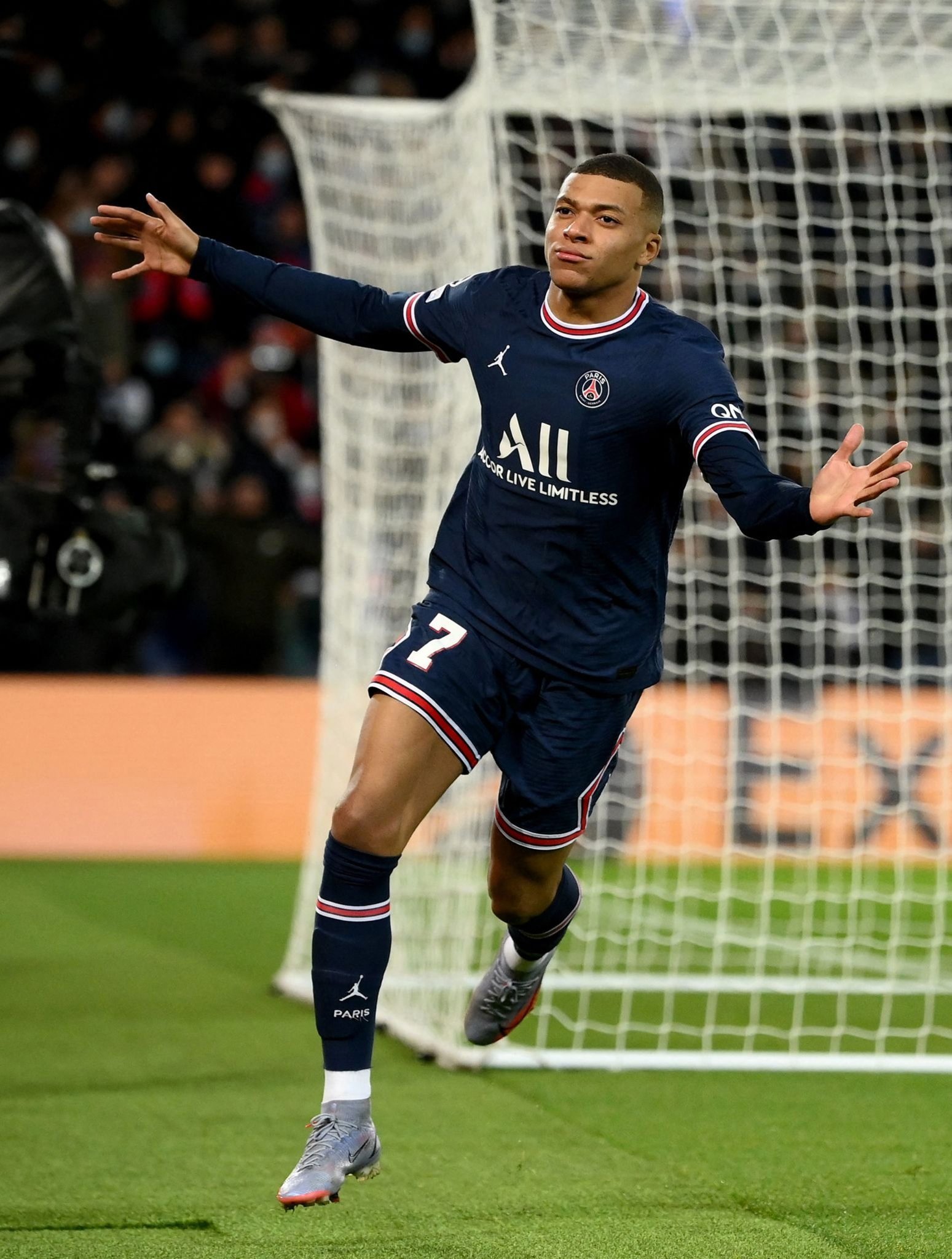 山东大胜南京，轻松斩获6连胜，高诗岩哑火，邱彪爱将爆发成奇兵