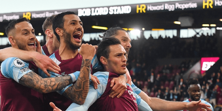 鲍尔17+5+5曼20分 黄蜂9人上双狂胜爵士55分