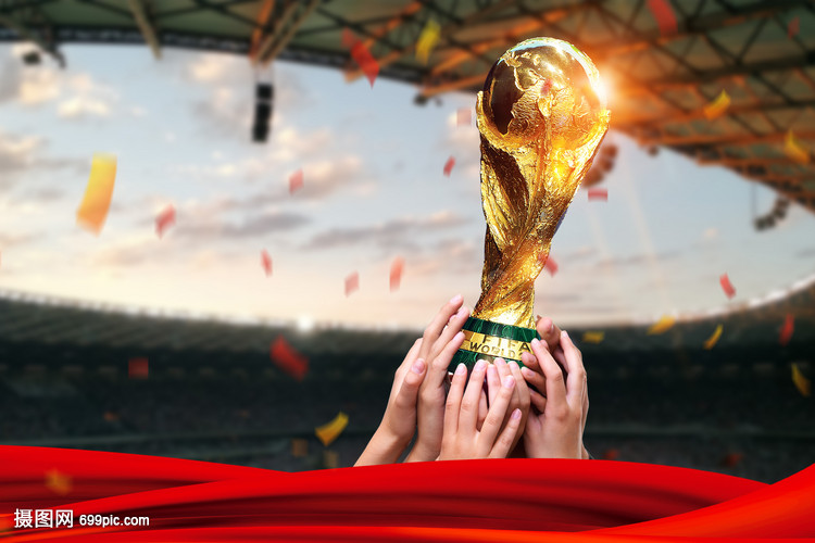 英媒：热刺周六考察了阿克利乌什，他的费用将超过5000万镑